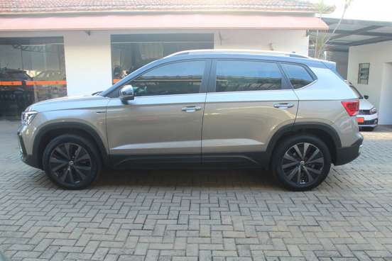 VOLKSWAGEN-TAOS-1.4 250 TSI TOTAL FLEX HIGHLINE AUTOMÁTICO VOLKSWAGEN-TAOS-2022