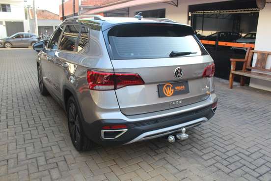 VOLKSWAGEN-TAOS-2022
