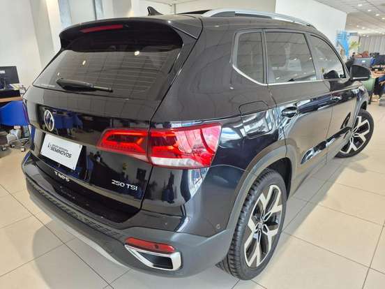 VOLKSWAGEN-TAOS-1.4 250 TSI TOTAL FLEX HIGHLINE AUTOMÁTICO VOLKSWAGEN-TAOS-2024