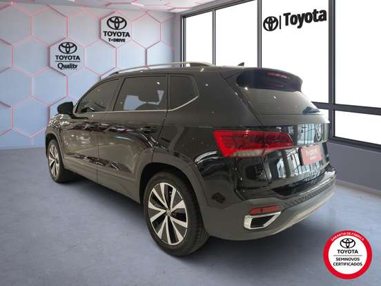 VOLKSWAGEN-TAOS-2023