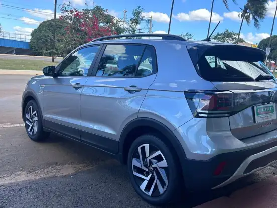 VOLKSWAGEN-T-CROSS-1.0 200 TSI TOTAL FLEX COMFORTLINE AUTOMÁTICO VOLKSWAGEN-T-CROSS-2024