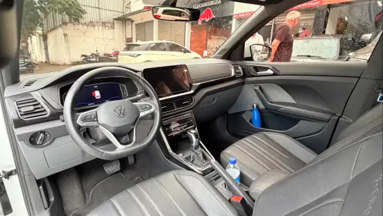 VOLKSWAGEN-T-CROSS-2024