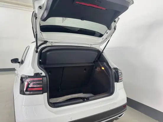 VOLKSWAGEN-T-CROSS-2022