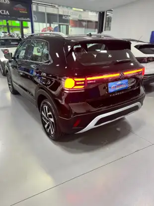 VOLKSWAGEN-T-CROSS-2024