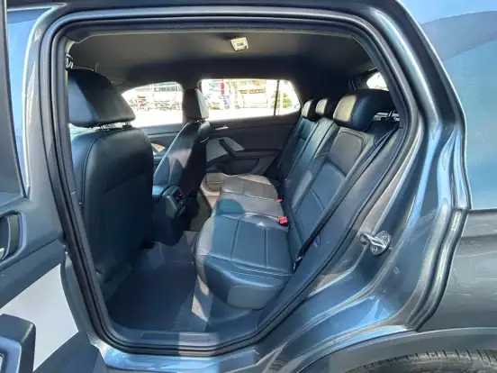 VOLKSWAGEN-T-CROSS-2022