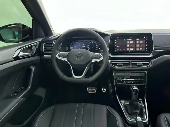 VOLKSWAGEN-T-CROSS-2026