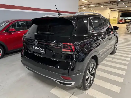 VOLKSWAGEN-T-CROSS-1.4 250 TSI TOTAL FLEX HIGHLINE AUTOMÁTICO VOLKSWAGEN-T-CROSS-2023