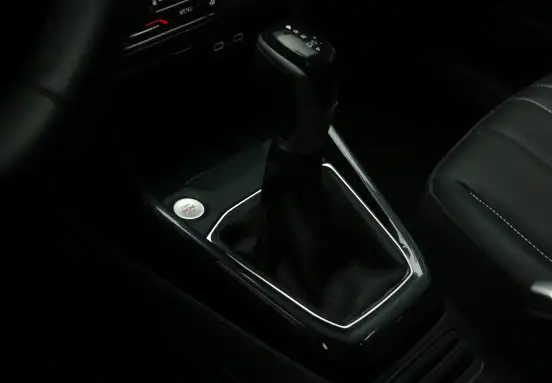 VOLKSWAGEN-T-CROSS-2024