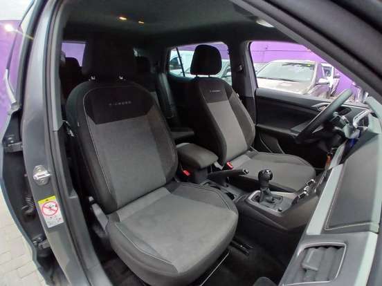 VOLKSWAGEN-T-CROSS-2024