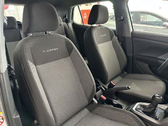 VOLKSWAGEN-T-CROSS-1.0 200 TSI TOTAL FLEX AUTOMÁTICO VOLKSWAGEN-T-CROSS-2025