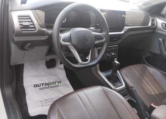VOLKSWAGEN-T-CROSS-2025