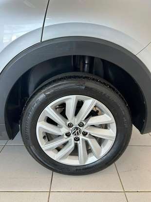 VOLKSWAGEN-T-CROSS-2022
