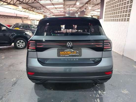 VOLKSWAGEN-T-CROSS-2023