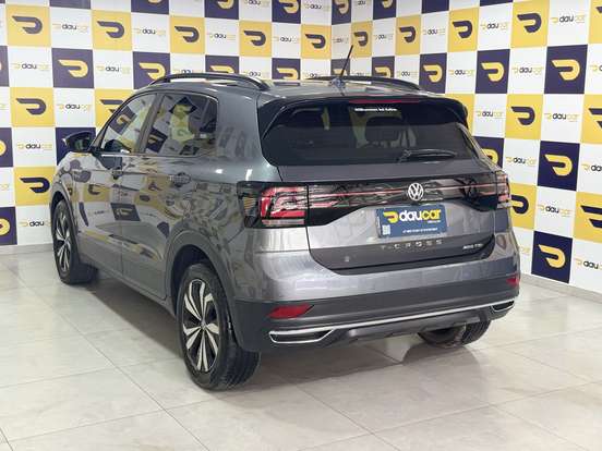 VOLKSWAGEN-T-CROSS-2020