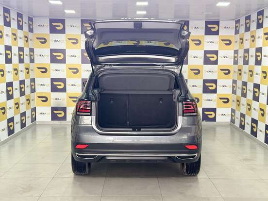 VOLKSWAGEN-T-CROSS-1.0 200 TSI TOTAL FLEX AUTOMÁTICO VOLKSWAGEN-T-CROSS-2020