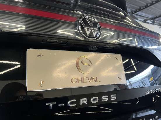 VOLKSWAGEN-T-CROSS-2024