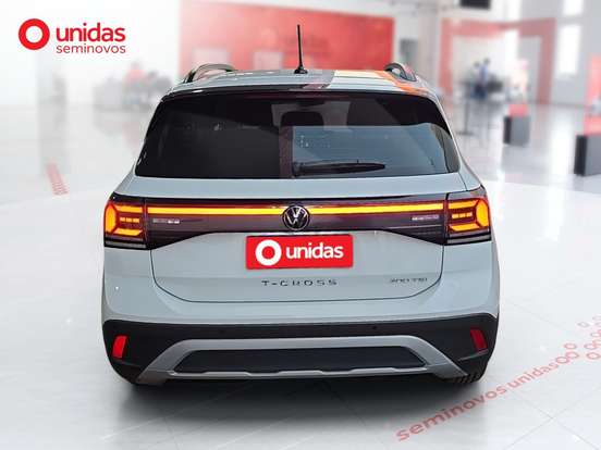 VOLKSWAGEN-T-CROSS-2025
