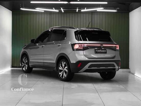 VOLKSWAGEN-T-CROSS-2025