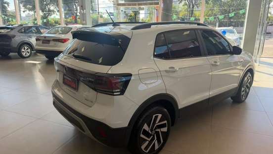 VOLKSWAGEN-T-CROSS-2025