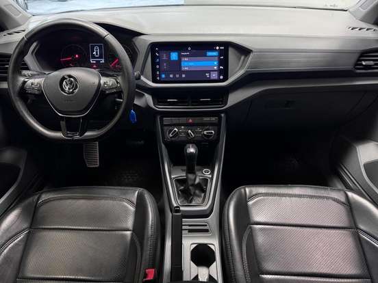 VOLKSWAGEN-T-CROSS-2021