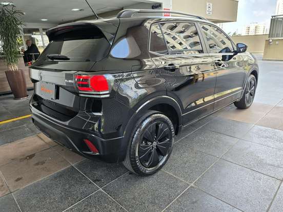 VOLKSWAGEN-T-CROSS-2026
