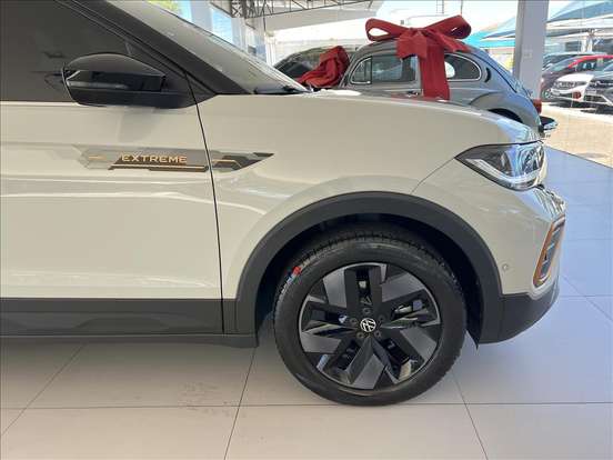 VOLKSWAGEN-T-CROSS-1.4 250 TSI TOTAL FLEX EXTREME AUTOMÁTICO VOLKSWAGEN-T-CROSS-2025