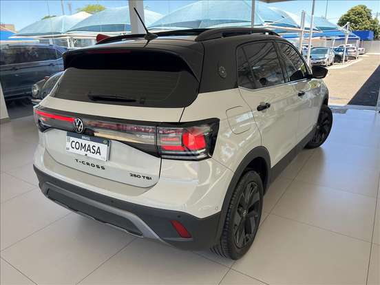 VOLKSWAGEN-T-CROSS-1.4 250 TSI TOTAL FLEX EXTREME AUTOMÁTICO VOLKSWAGEN-T-CROSS-2025