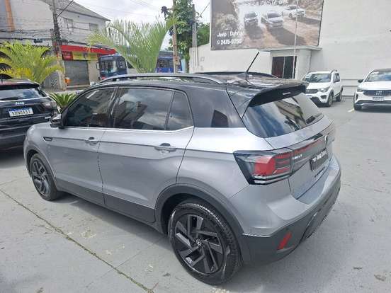VOLKSWAGEN-T-CROSS-2024