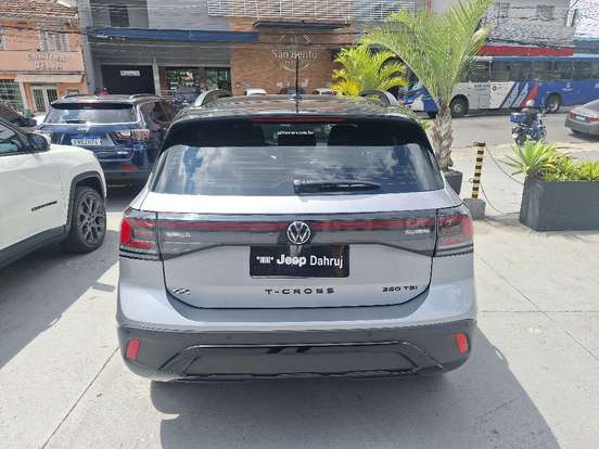 VOLKSWAGEN-T-CROSS-2024