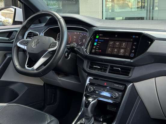 VOLKSWAGEN-T-CROSS-2021