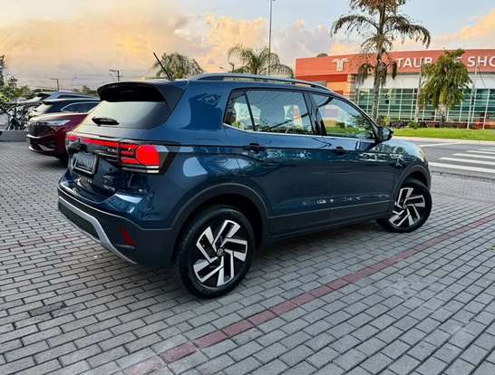 VOLKSWAGEN-T-CROSS-1.4 250 TSI TOTAL FLEX HIGHLINE AUTOMÁTICO VOLKSWAGEN-T-CROSS-2025
