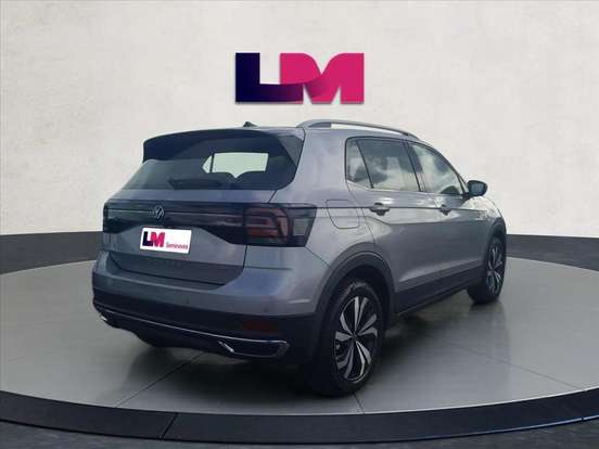 VOLKSWAGEN-T-CROSS-2024