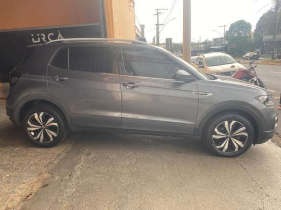 VOLKSWAGEN-T-CROSS-2023