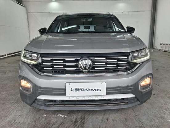 VOLKSWAGEN-T-CROSS-2023