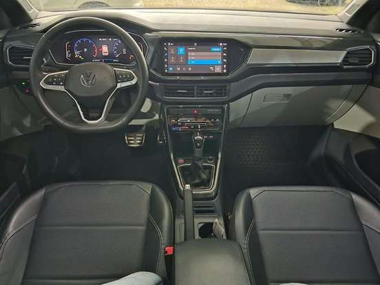 VOLKSWAGEN-T-CROSS-2023