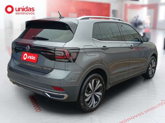 VOLKSWAGEN-T-CROSS-2024