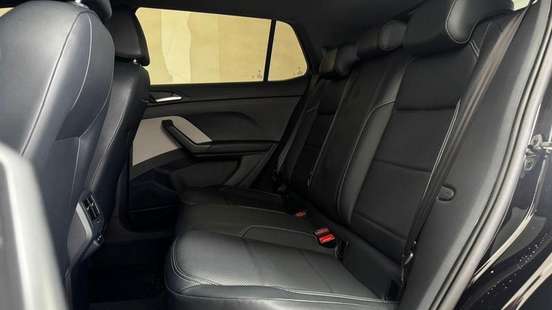 VOLKSWAGEN-T-CROSS-2023