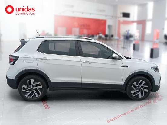 VOLKSWAGEN-T-CROSS-2025