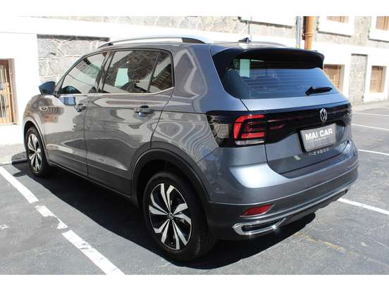 VOLKSWAGEN-T-CROSS-2023