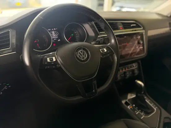 VOLKSWAGEN-TIGUAN-1.4 250 TSI TOTAL FLEX ALLSPACE COMFORTLINE TIPTRONIC VOLKSWAGEN-TIGUAN-2018