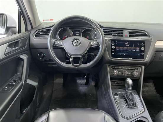 VOLKSWAGEN-TIGUAN-2019