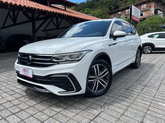 VOLKSWAGEN TIGUAN 2.0 300 TSI GASOLINA ALLSPACE R-LINE AUTOMÁTICO