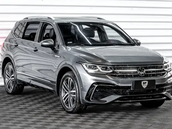 VOLKSWAGEN-TIGUAN-2.0 300 TSI GASOLINA ALLSPACE R-LINE AUTOMÁTICO VOLKSWAGEN-TIGUAN-2023