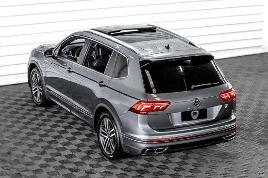 VOLKSWAGEN-TIGUAN-2023