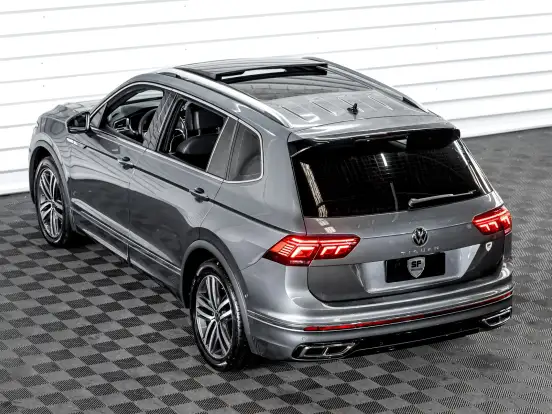 VOLKSWAGEN-TIGUAN-2.0 300 TSI GASOLINA ALLSPACE R-LINE AUTOMÁTICO VOLKSWAGEN-TIGUAN-2023