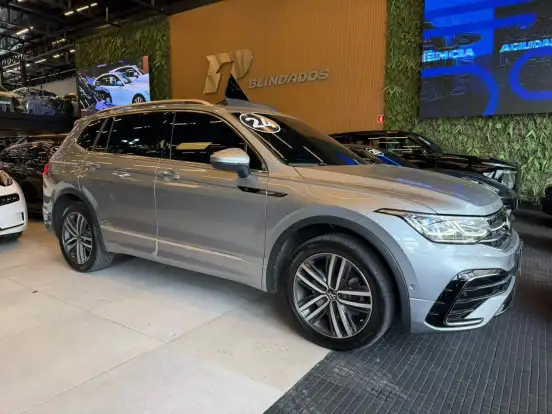 VOLKSWAGEN-TIGUAN-2.0 300 TSI GASOLINA ALLSPACE R-LINE AUTOMÁTICO VOLKSWAGEN-TIGUAN-2023