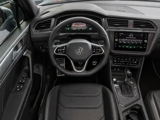 VOLKSWAGEN-TIGUAN-2023