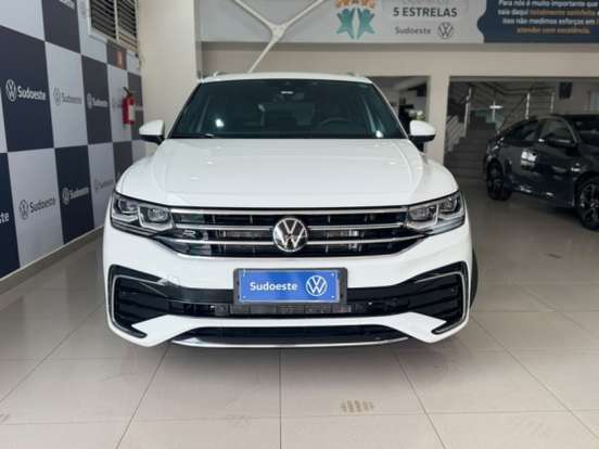VOLKSWAGEN-TIGUAN-2.0 300 TSI GASOLINA ALLSPACE R-LINE AUTOMÁTICO VOLKSWAGEN-TIGUAN-2024