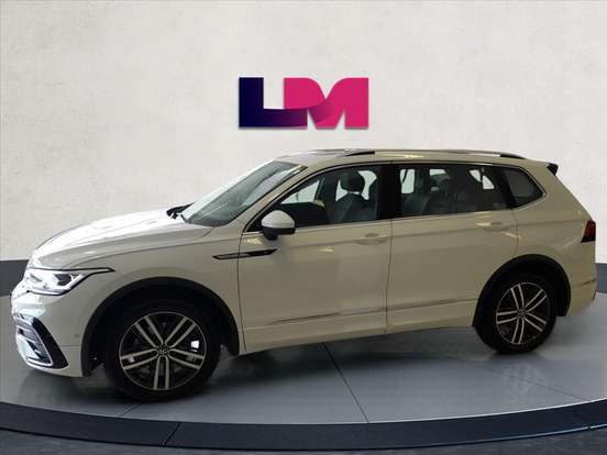VOLKSWAGEN-TIGUAN-2.0 300 TSI GASOLINA ALLSPACE R-LINE AUTOMÁTICO VOLKSWAGEN-TIGUAN-2024