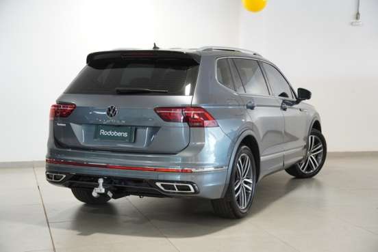 VOLKSWAGEN-TIGUAN-2024